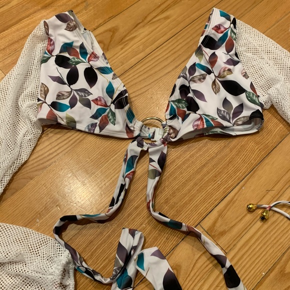 Top - Picture 2 of 5